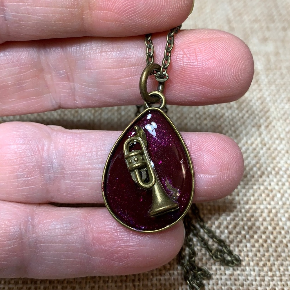 Trumpet Music Pendant necklace New Handmade 18”